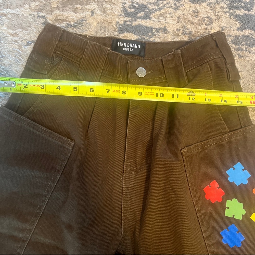 11KN Brown Cargo Pants Size Small Stars Pass By Leave Traces Puzzles - Picture 5 of 9